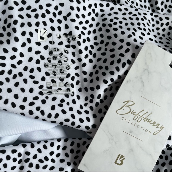 Buffbunny | succulent skort in white bossy print, M - Picture 3 of 4